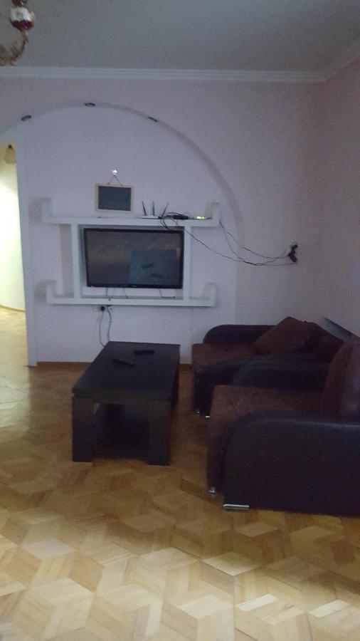 Apartment On Botanikuri Tbilisi Buitenkant foto