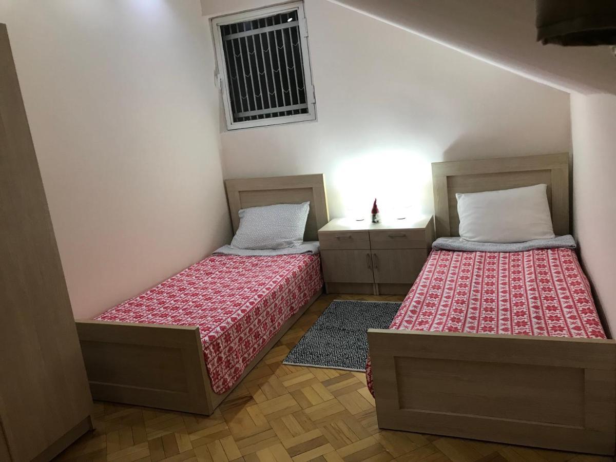 Apartment On Botanikuri Tbilisi Buitenkant foto