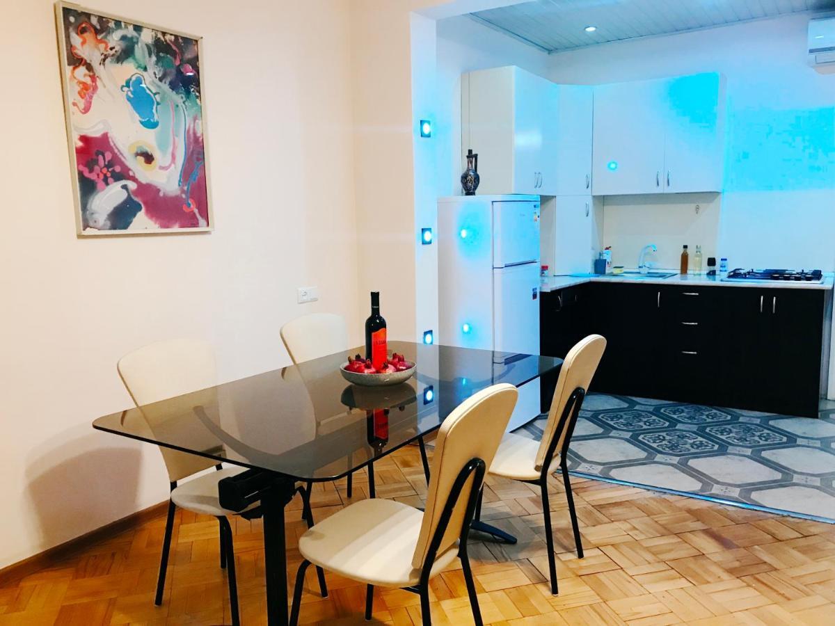 Apartment On Botanikuri Tbilisi Buitenkant foto