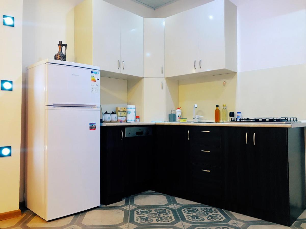 Apartment On Botanikuri Tbilisi Buitenkant foto